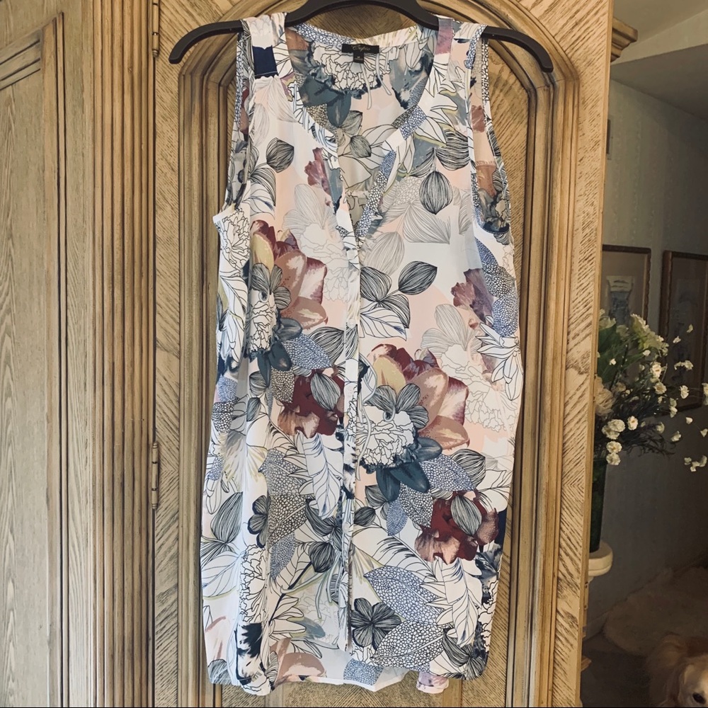 Cupio Sleeveless Tunic white Multi-colored floral
